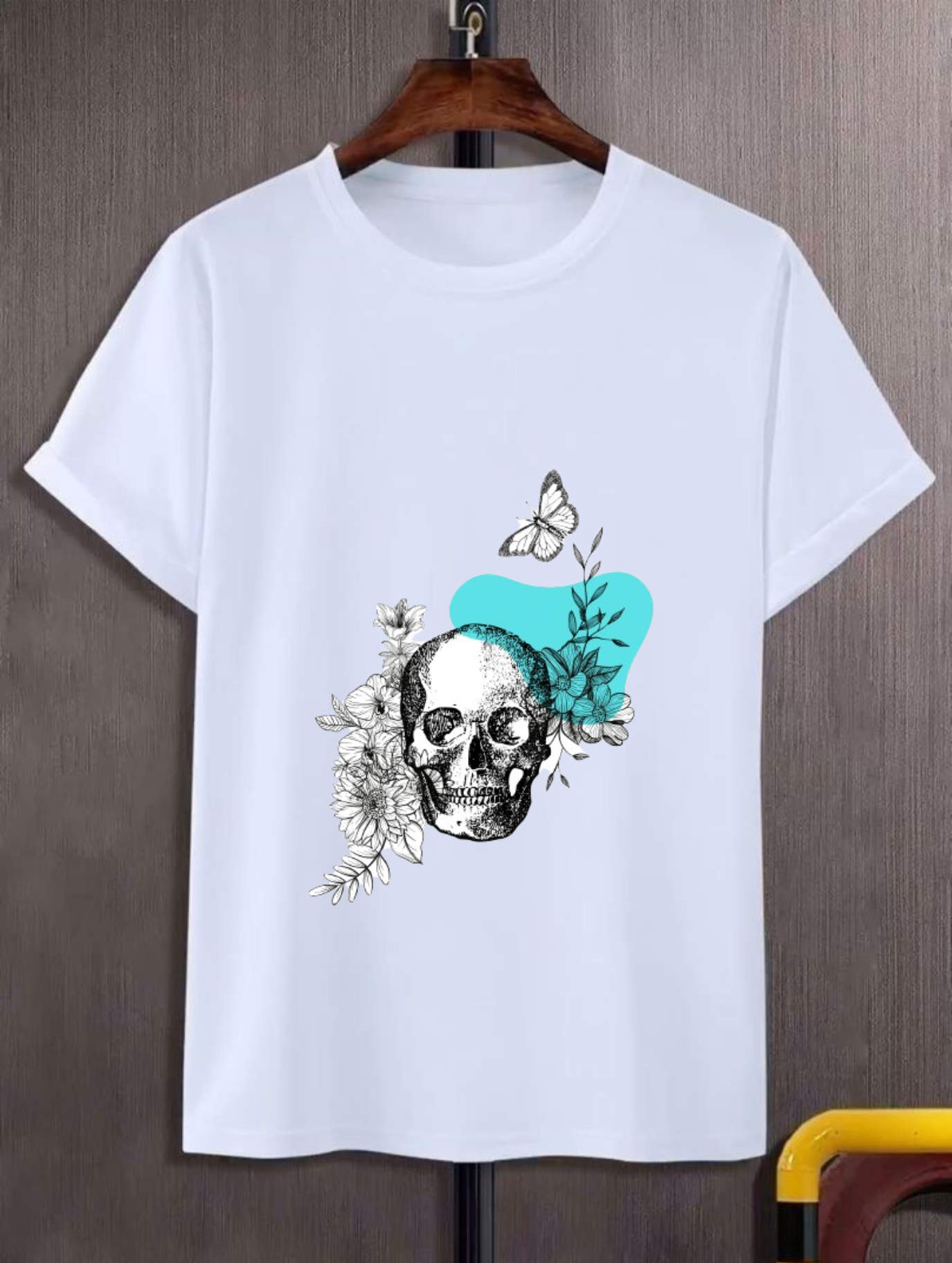 Midnight Bloom Oversized T-Shirt – Skull & Butterfly Graphic Streetwear Tee